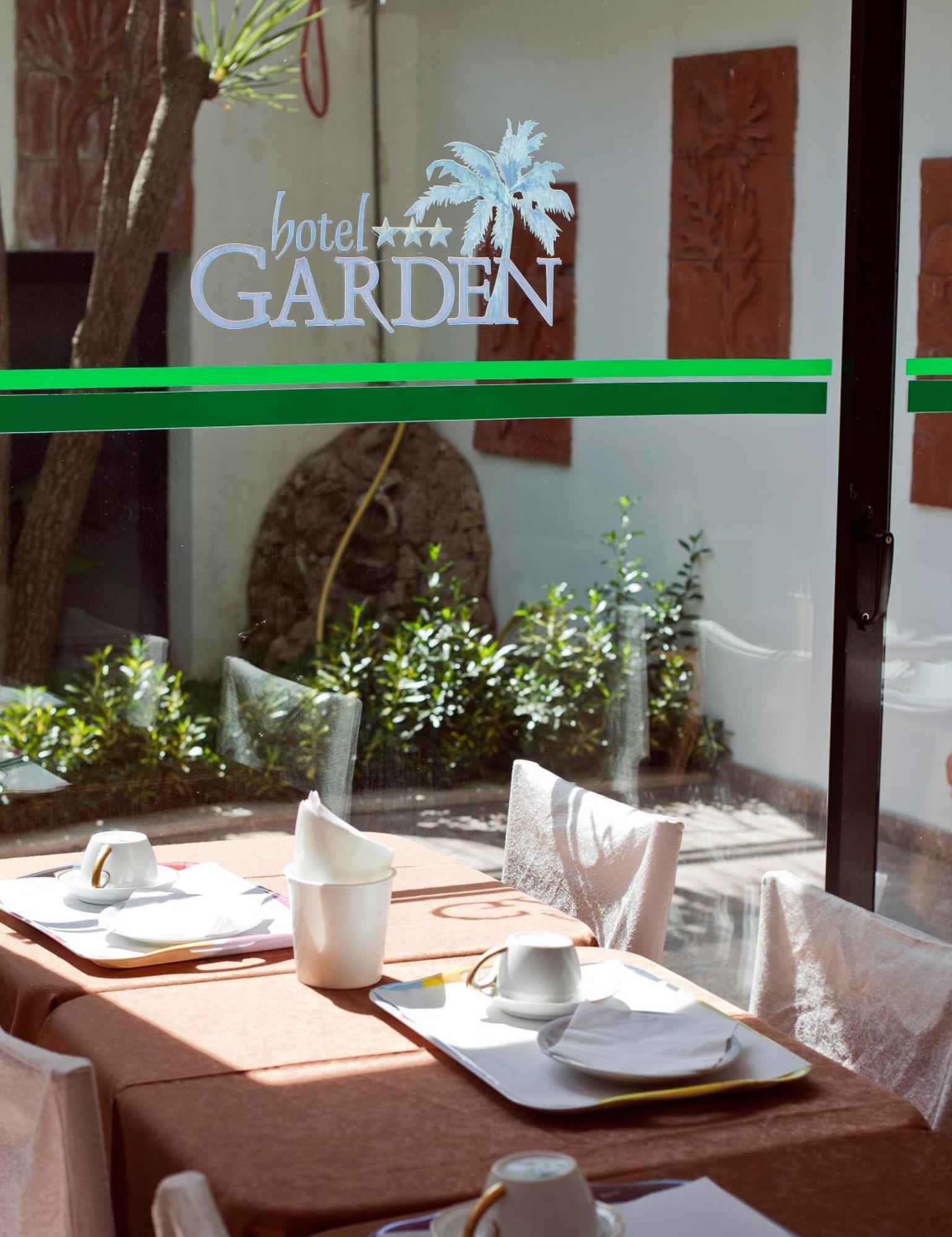 Hotel Garden Алассио Ресторан фото